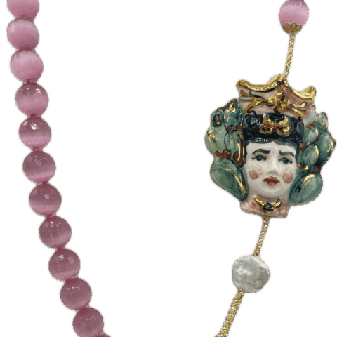 Collana in occhio di gatto rosa con testa di moro