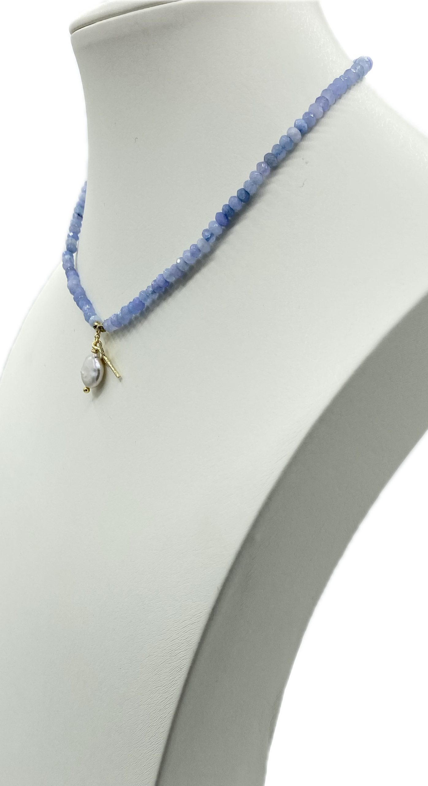 Collane in Agata Sfaccettata in vari colori con Libellula in Ottone e Madreperla