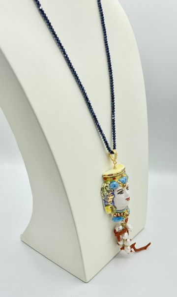 Collana in Swarovski blu con testa di moro donna in ceramica e lustro in oro